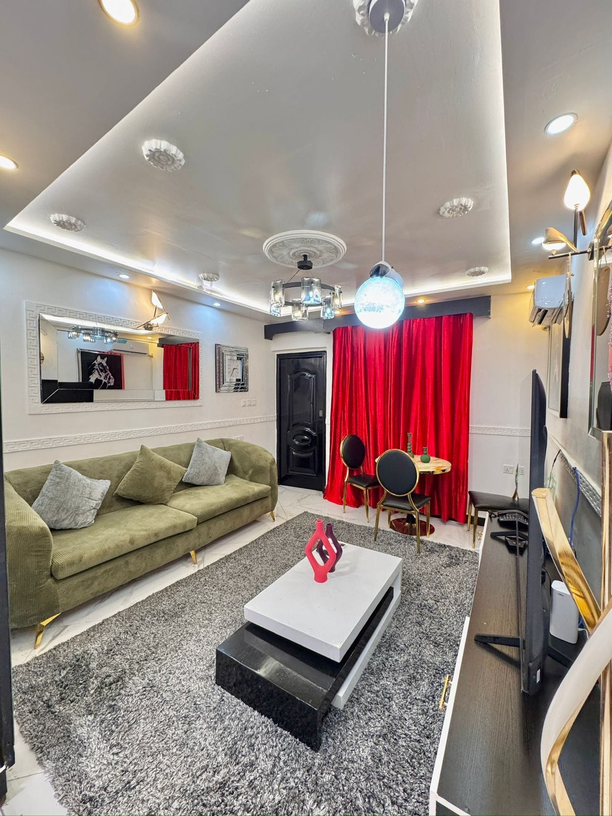 Modern Studios